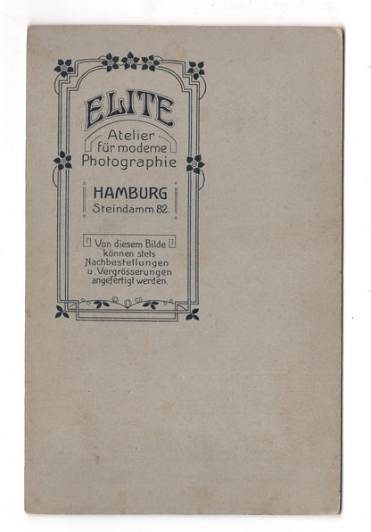 Fotografie Feine Dame mit Baby - Hamburg 1910er / CAB U-34