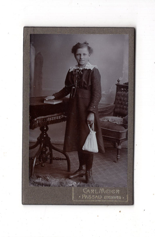 Fotografie Niedliches kleines Mädchen - Passau 1900er