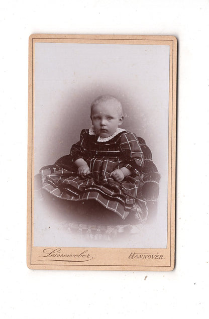 Fotografie Niedliches kleines Kind - Hannover 1890er / CDV M1-35