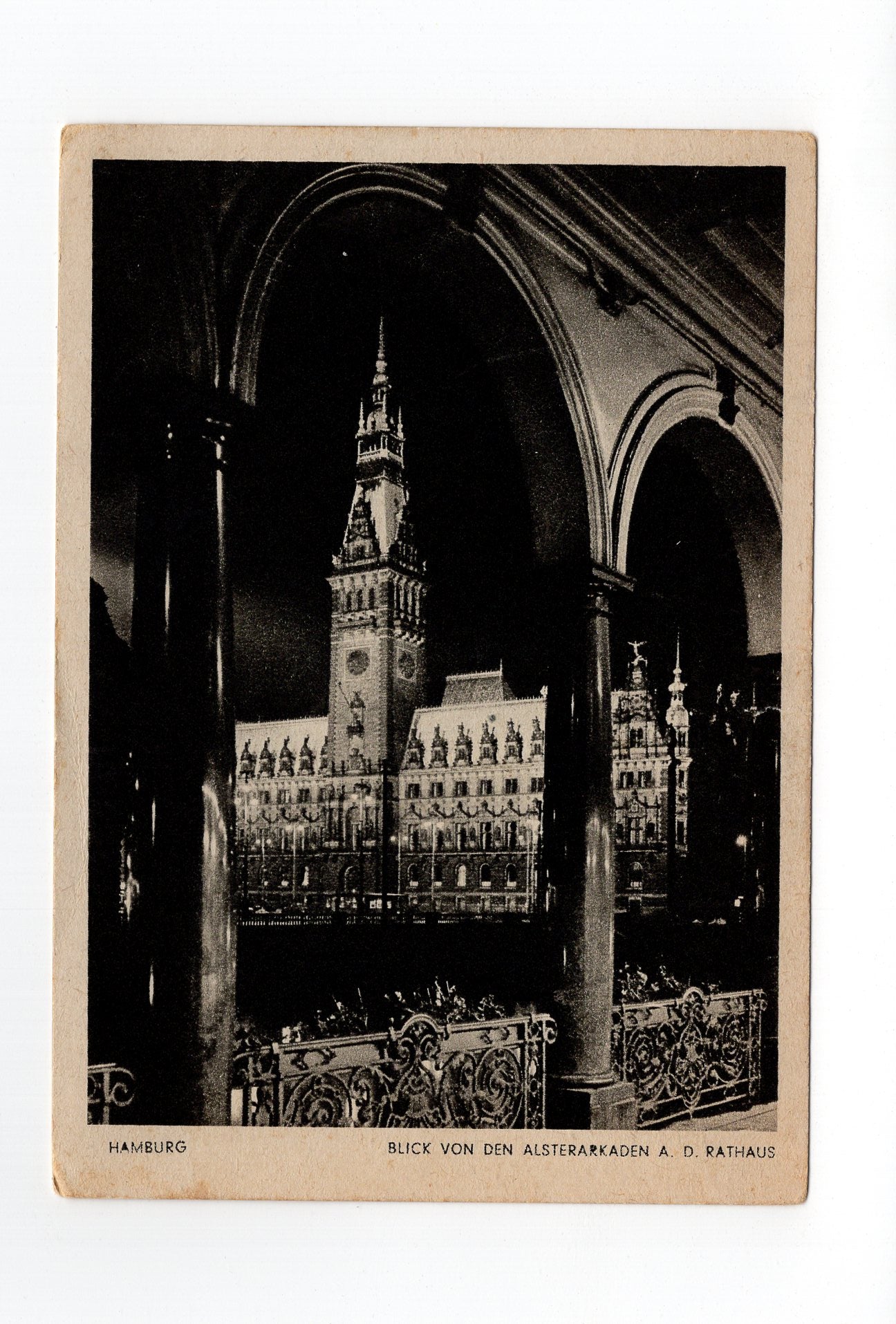 Ansichtskarte Hamburg / Blick von den Alsterarkaden auf das Rathaus