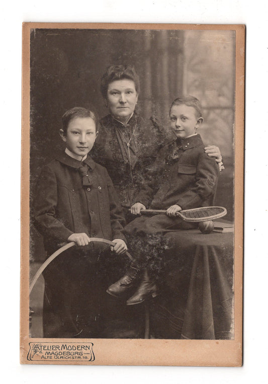 Fotografie Feine Dame mit Jungen - Magdeburg 1900er / CAB U-34