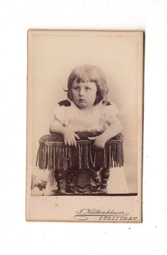 Fotografie Niedliches kleines Kind / benannt - Züllichau Sulechow 1890er