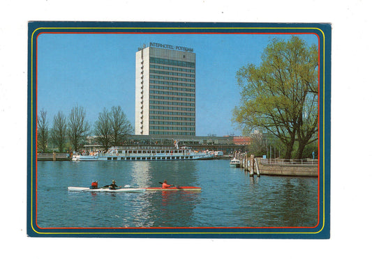 Ansichtskarte Potsdam / Schiffsanlegestelle und Interhotel / M1-54