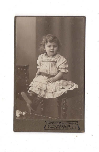 Fotografie Niedliches kleines Mädchen - Kiel 1900er