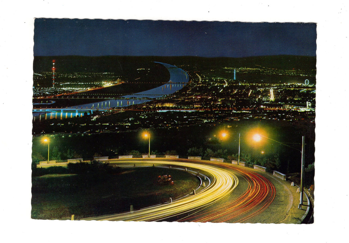 Ansichtskarte Wien bei Nacht / Blick von der Höhenstraße / Österreich