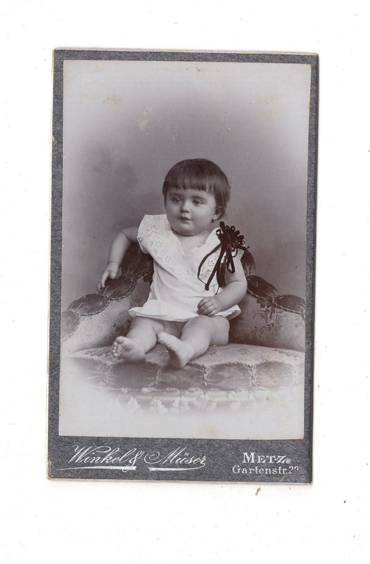 Fotografie Niedliches kleines Kind - Metz um 1900 / CDV M1-35