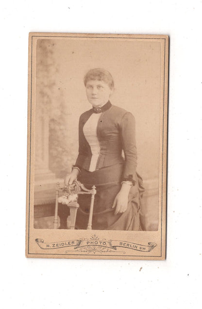 Fotografie Feine Dame - Berlin 1880er / CDV L1-33