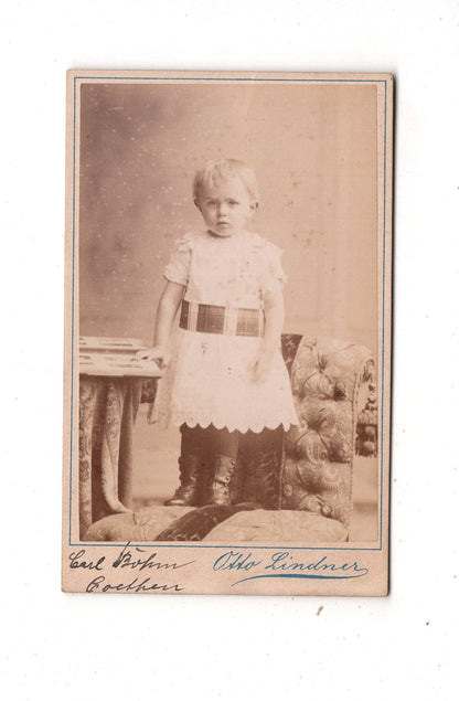 Fotografie Niedlicher kleiner Junge - Berlin / Eberswalde 1892 / CDV M1-15