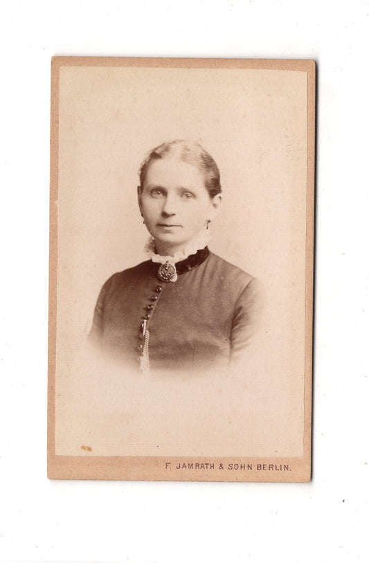 Fotografie Damenportrait - Berlin 1880er / CDV C1-12