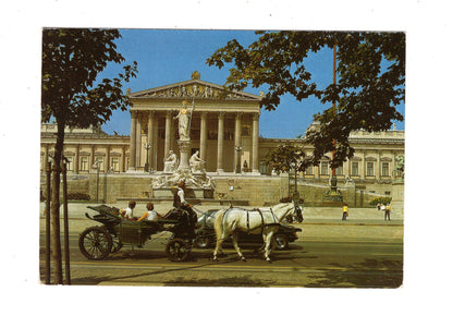 Ansichtskarte Wien / Parlament mit Fiaker / Österreich