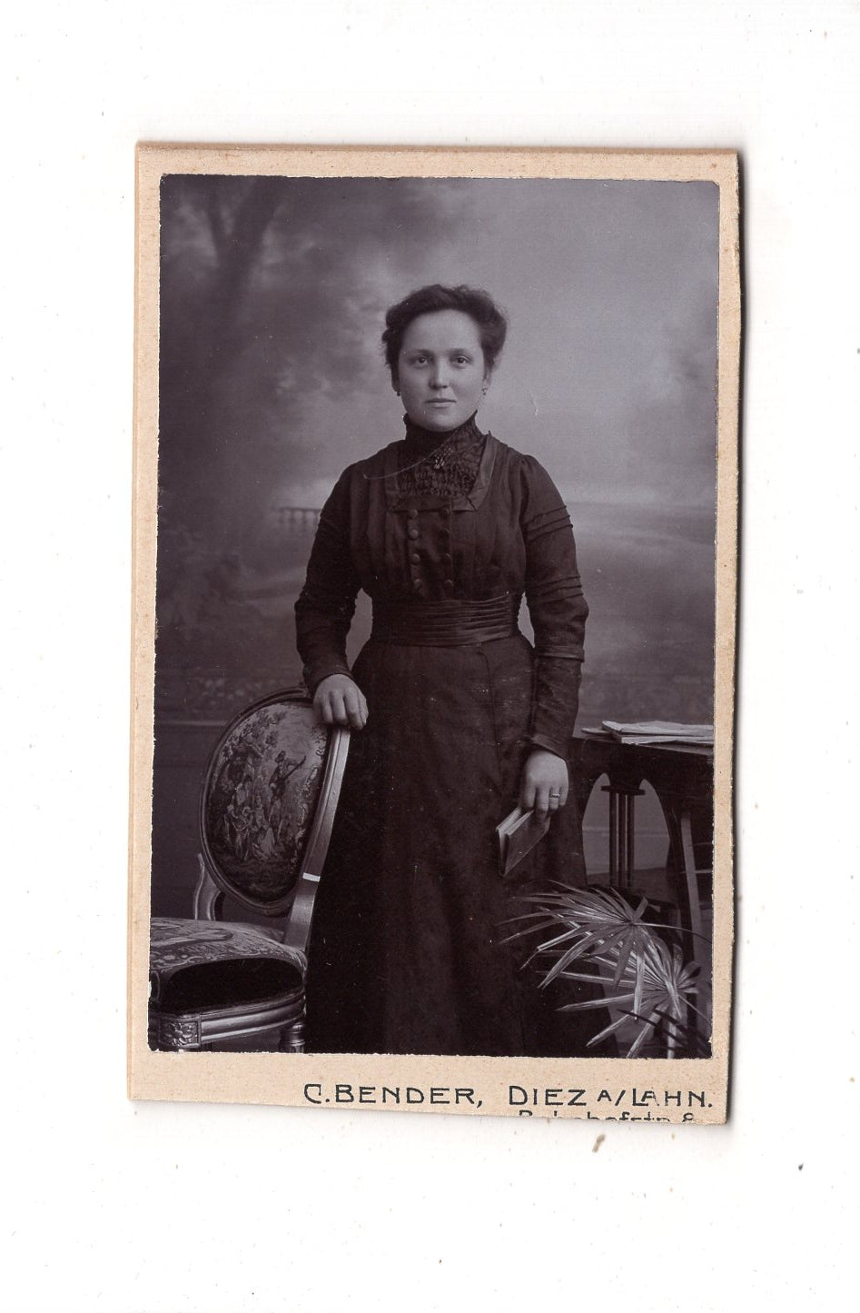 Fotografie Feine Dame - Diez an der Lahn um 1900 / CDV L1-34