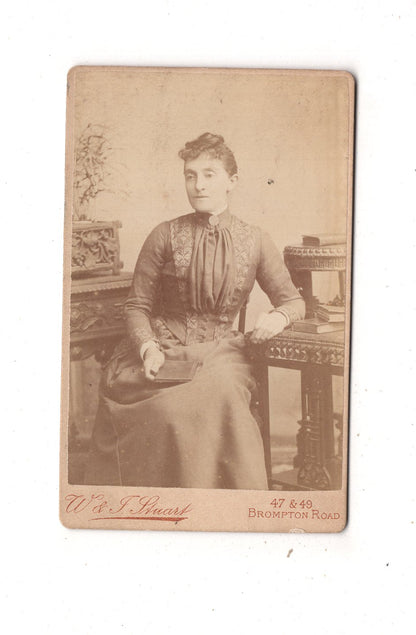 Fotografie Feine Dame - London 1880er / CDV L1-34