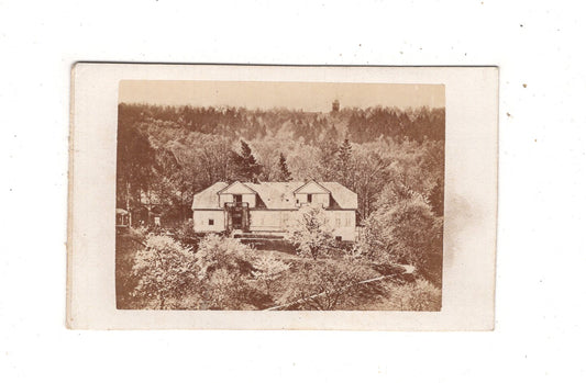 Fotografie Historische Gebäudeansicht - unbekannter Ort 1870er