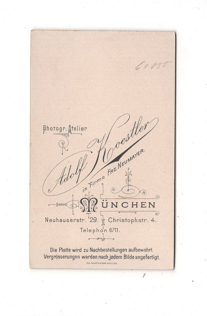 Fotografie Feine Dame in Tracht - München um 1900 / CDV L1-34