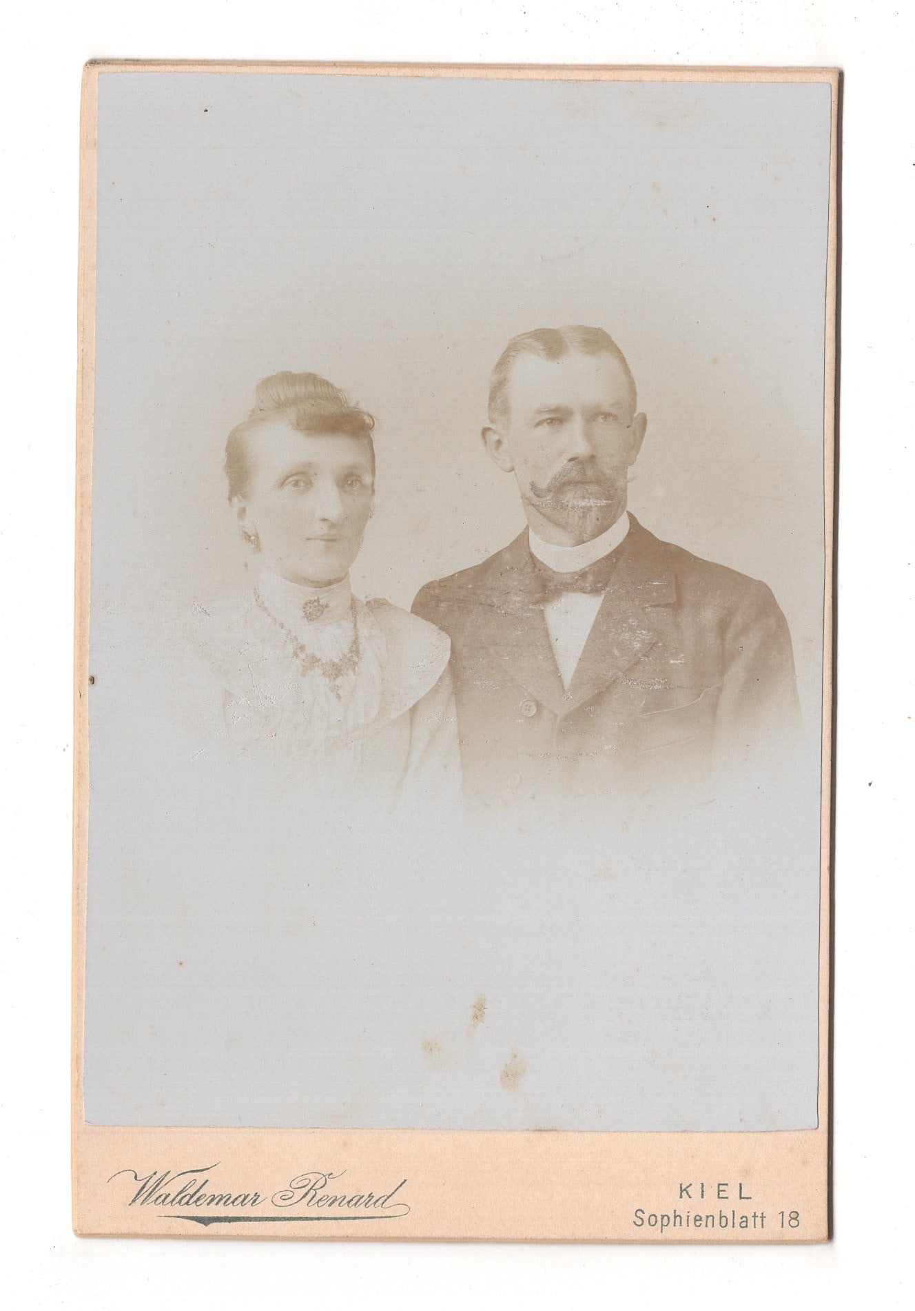 Fotografie Feines Paar - Kiel 1890er / CAB X-21