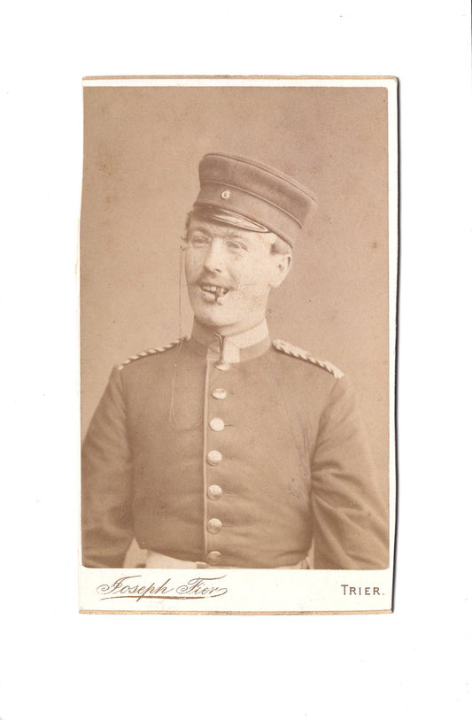 Fotografie Soldat / Soldatenportrait - Trier 1888