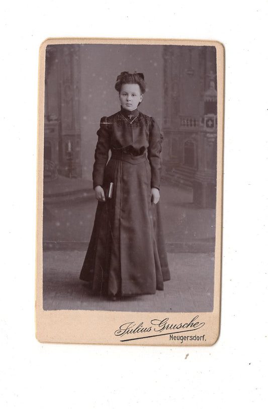 Fotografie Feines junges Mädchen - Neugersdorf um 1900 / CDV M1-36