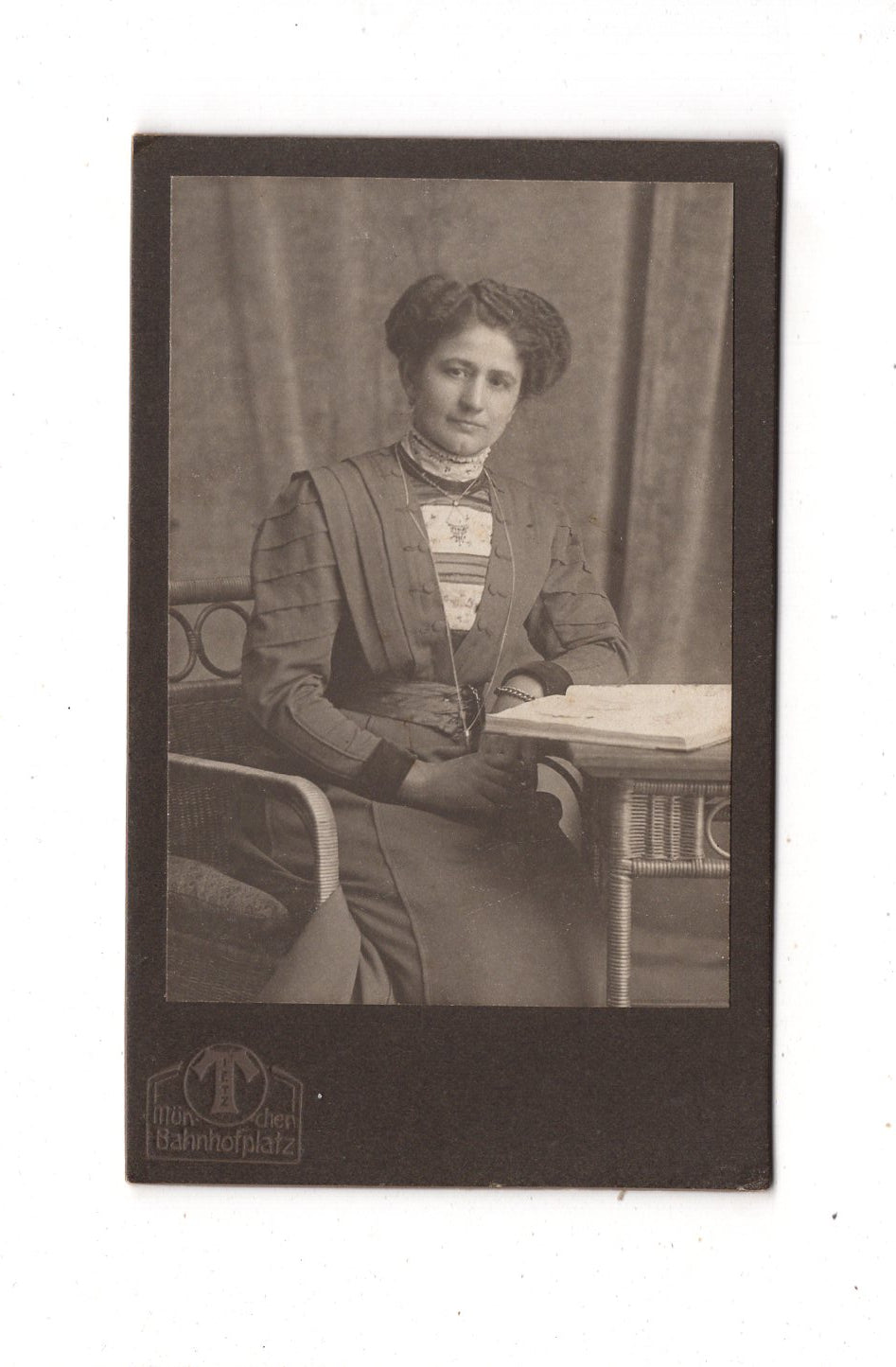 Fotografie Feine Dame - München 1900er / CDV L1-34