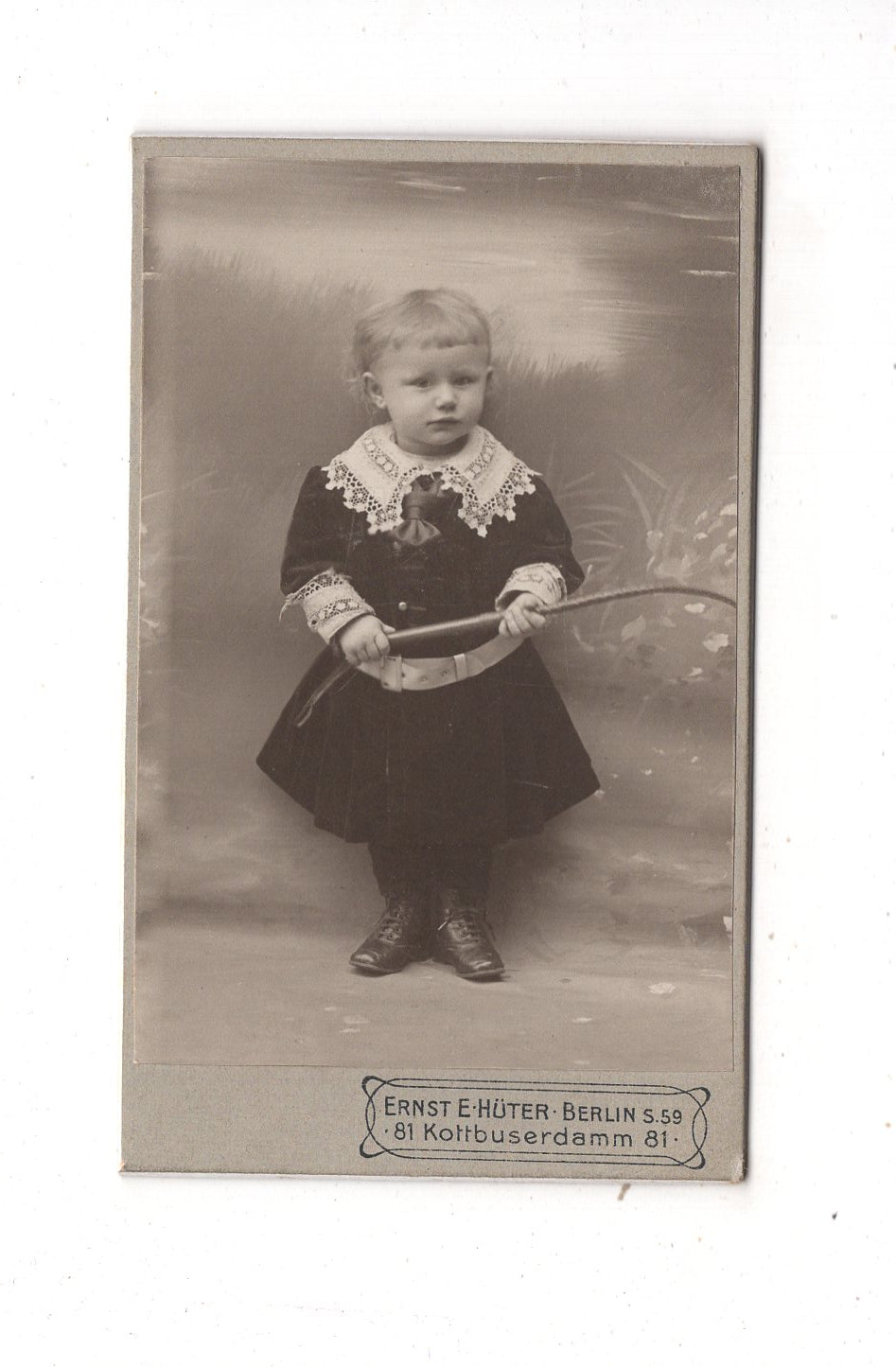 Fotografie Niedlicher kleiner Junge - Berlin 1900er / CDV M1-16