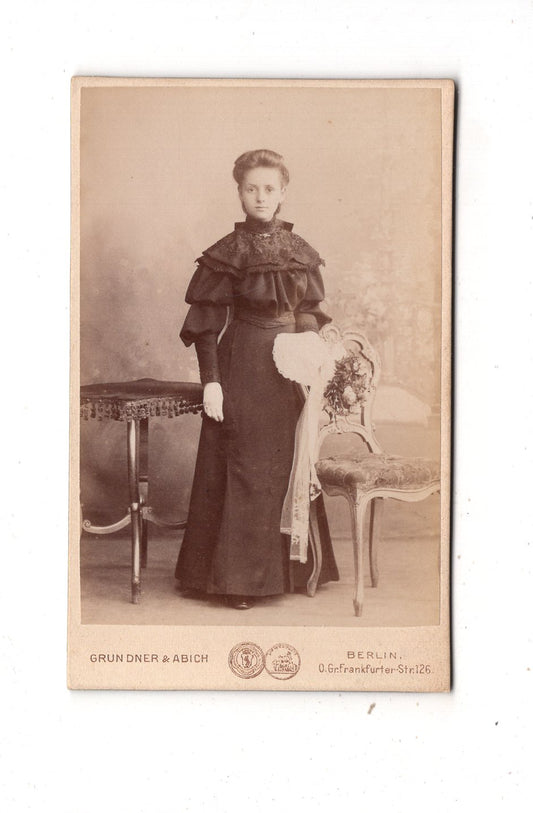 Fotografie Feines junges Mädchen - Berlin 1890er / CDV M1-36