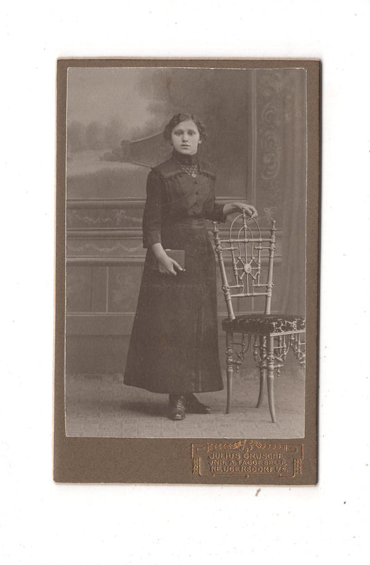 Fotografie Feines junges Mädchen - Neugersdorf um 1910 / CDV M1-36