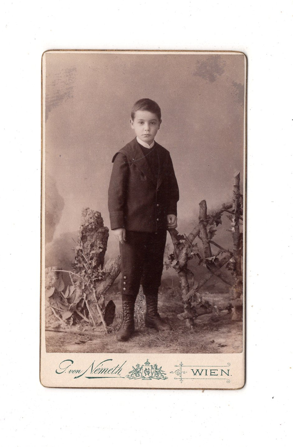 Fotografie Niedlicher kleiner Junge - Wien 1890er / CDV M1-16