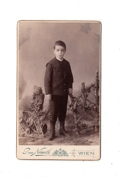Fotografie Niedlicher kleiner Junge - Wien 1890er / CDV M1-16