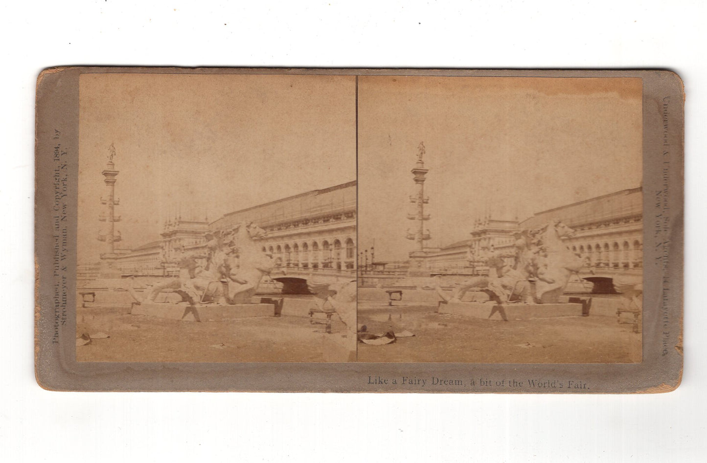 Fotografie Historischer Brunnen / Monument / Gebäude / Weltausstellung ?