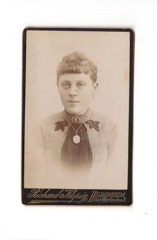 Fotografie Damenportrait - Hildesheim 1880er / CDV C1-14
