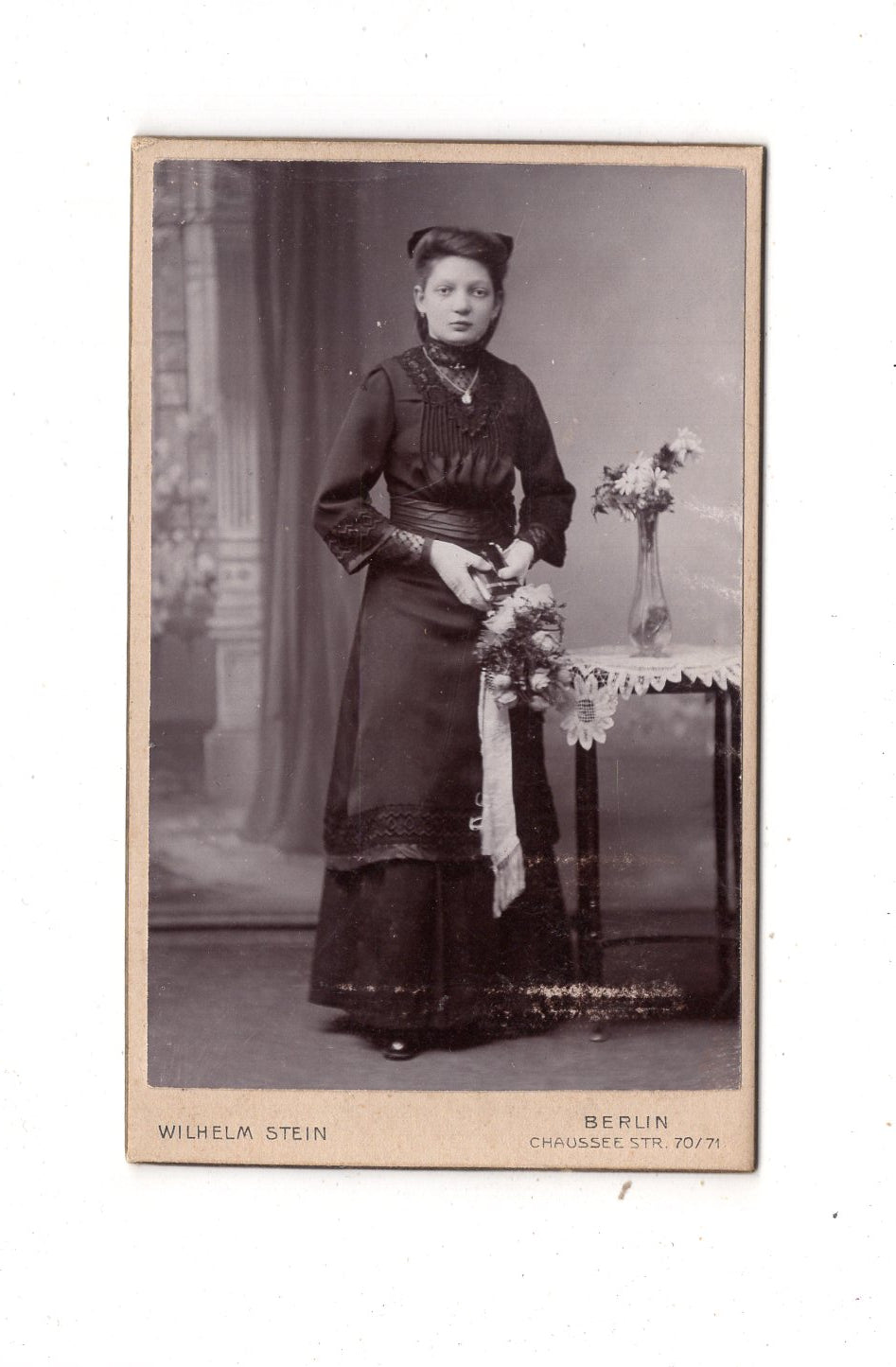Fotografie Feines junges Mädchen - Berlin um 1900 / CDV M1-37