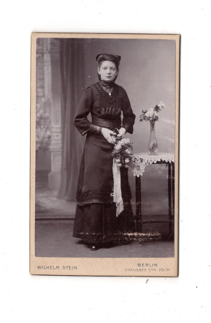 Fotografie Feines junges Mädchen - Berlin um 1900 / CDV M1-37