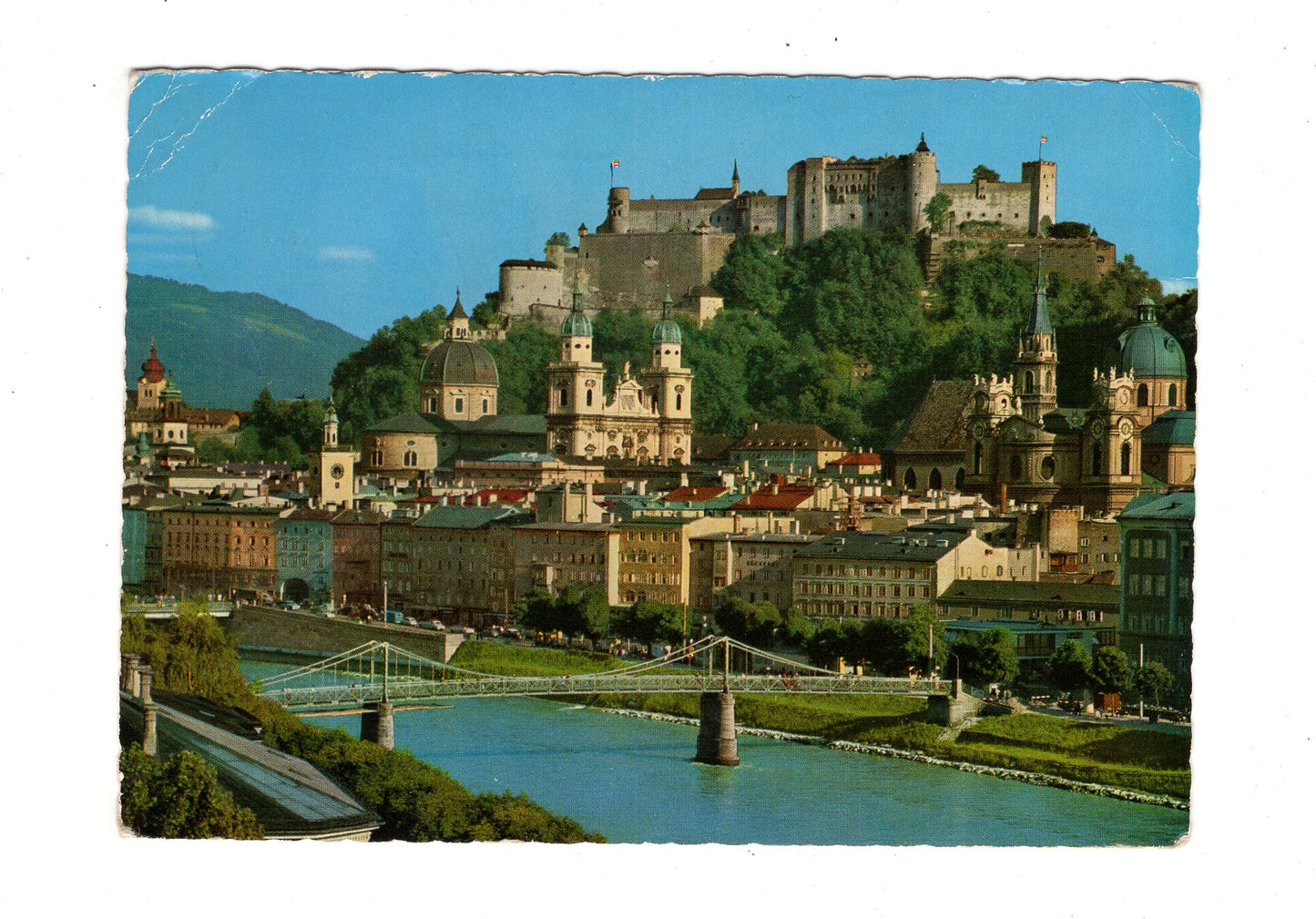 Ansichtskarte Salzburg / Altstadt mit Salzach / Österreich