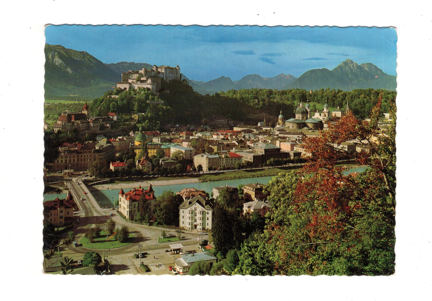 Ansichtskarte Salzburg / Altstadt mit Feste Hohensalzburg / Österreich