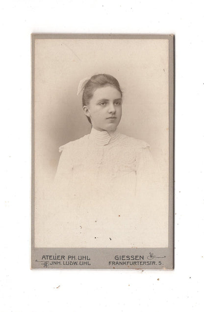 Fotografie Feines junges Mädchen - Gießen um 1900
