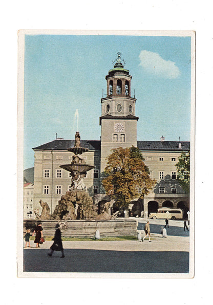 Ansichtskarte Salzburg / Residenzbrunnen mit Glockenspiel / Österreich