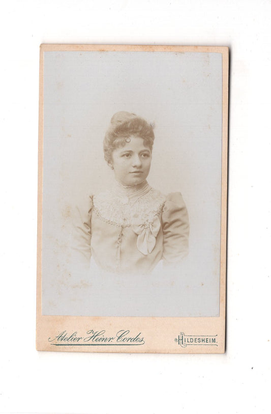 Fotografie Damenportrait - Hildesheim 1890er / CDV C1-14
