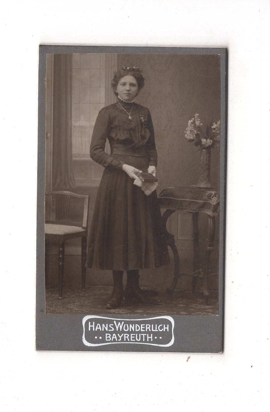 Fotografie Feines junges Mädchen - Bayreuth um 1910 / CDV M1-37