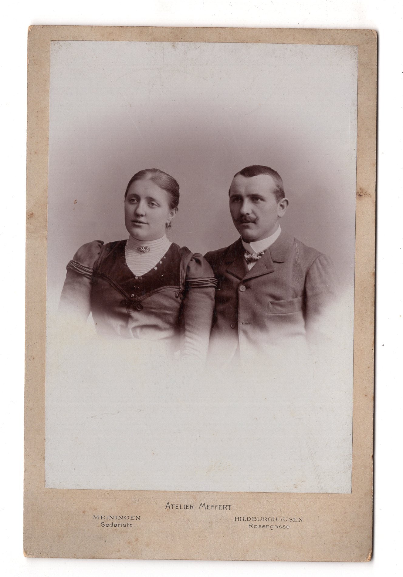 Fotografie Feines Paar - Meiningen / Hildburghausen 1902-03 / CAB X-23