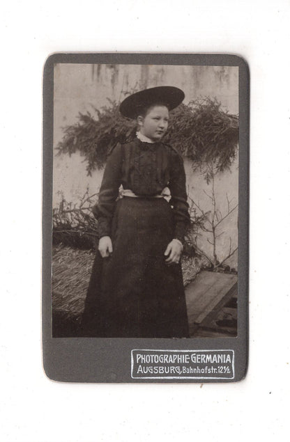 Fotografie Feines junges Mädchen - Augsburg 1900er / CDV M1-37