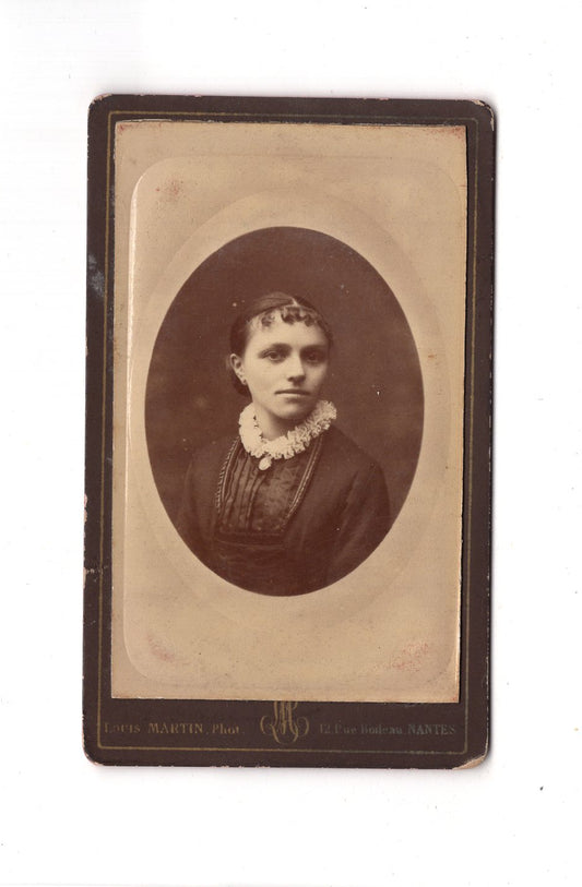 Fotografie Damenportrait - Nantes 1880er / CDV C1-14