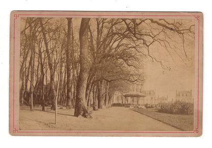 Fotografie Dinard / Kiosque du Jardin des Plantes / Frankreich - um 1880 / CAB V-21