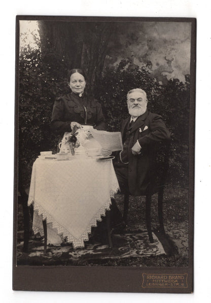 Fotografie Feines Paar am Kaffeetisch - Mittweida 1900er / CAB X-24