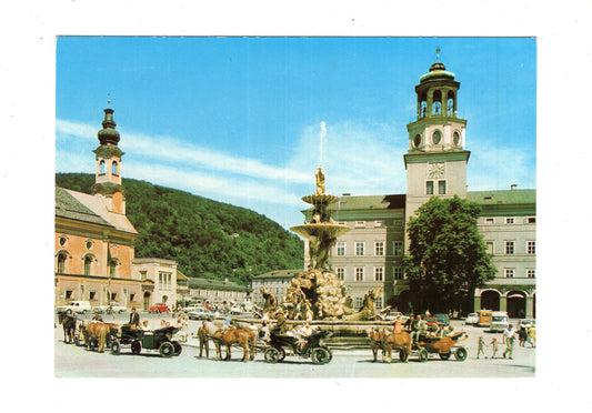 Ansichtskarte Salzburg / Residenz mit Residenz-Brunnen / Österreich