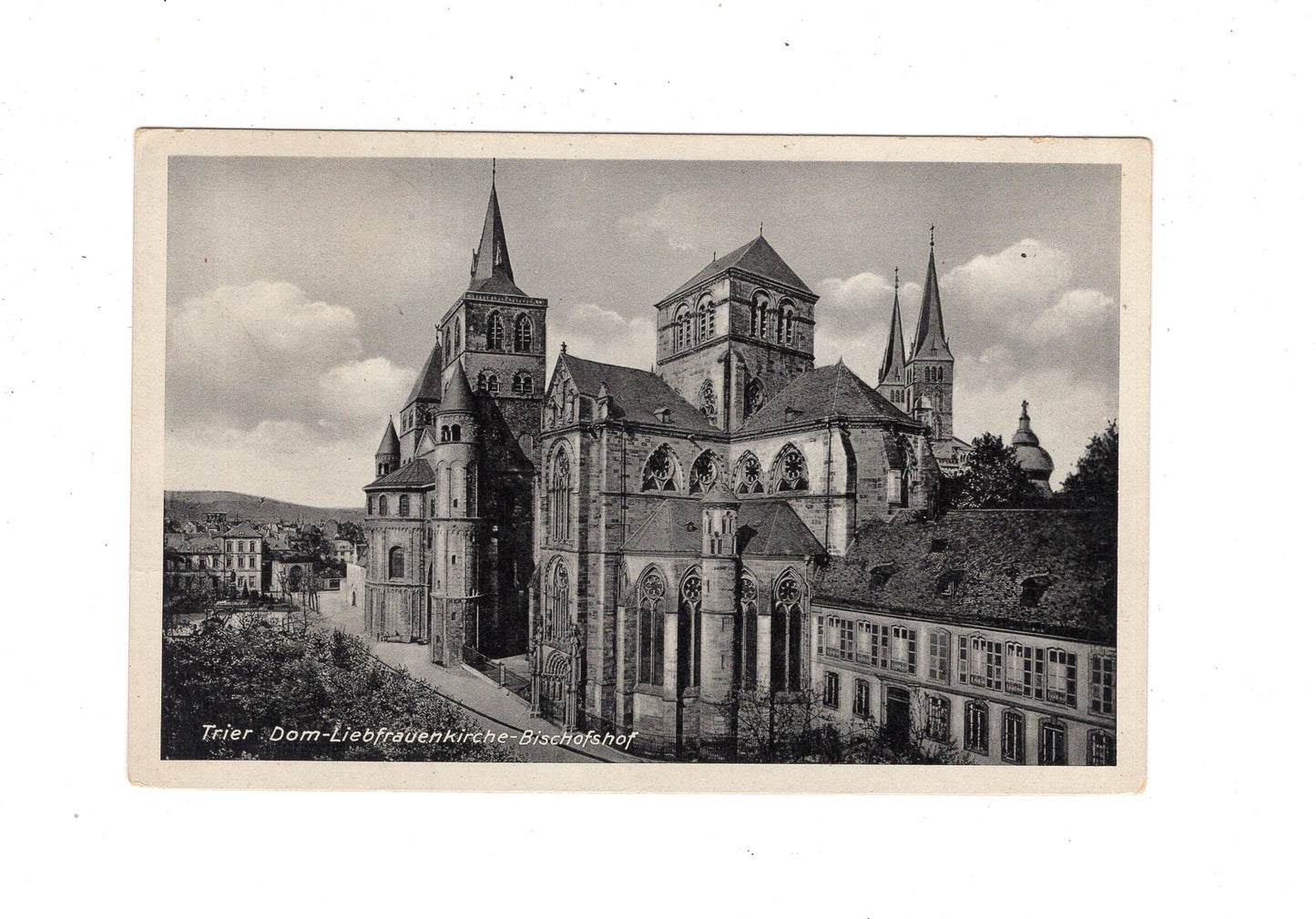 Ansichtskarte Trier an der Mosel / Dom-Liebfrauenkirche- Bischofshof / M1-56