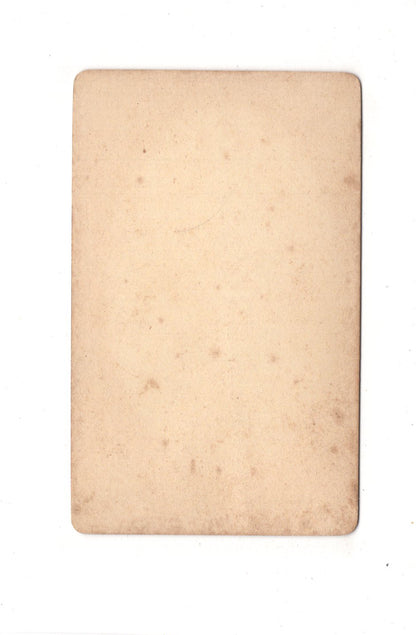 Fotografie Damenportrait - unbekannter Ort 1870er / CDV C1-14
