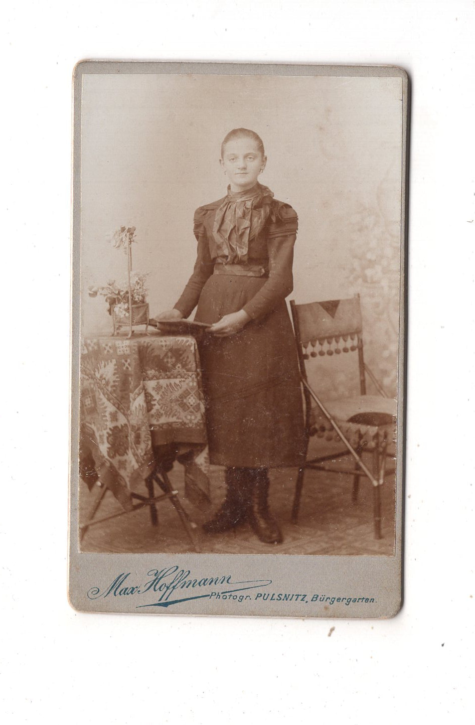 Fotografie Feines junges Mädchen - Pulsnitz um 1900 / CDV M1-37