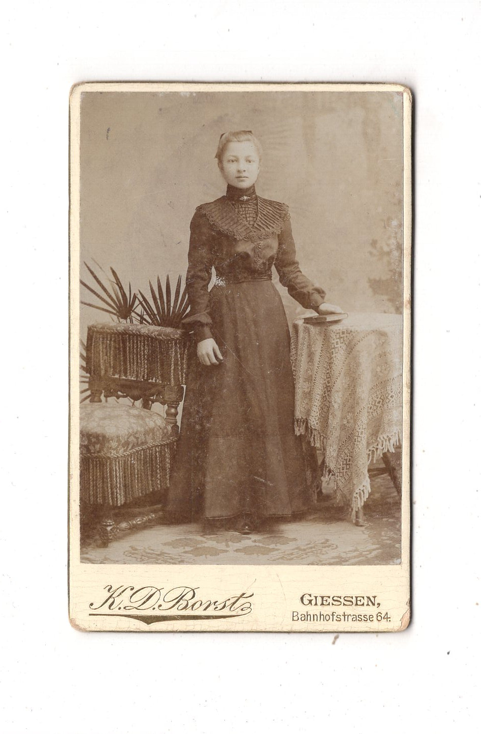 Fotografie Feines junges Mädchen - Gießen 1890er / CDV M1-37