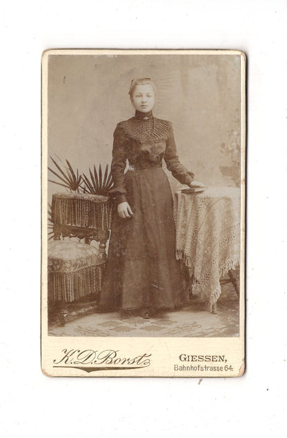 Fotografie Feines junges Mädchen - Gießen 1890er / CDV M1-37