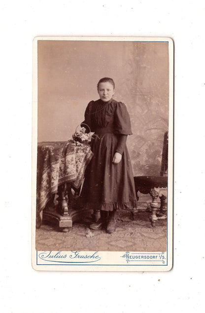 Fotografie Feines junges Mädchen - Neugersdorf 1890er