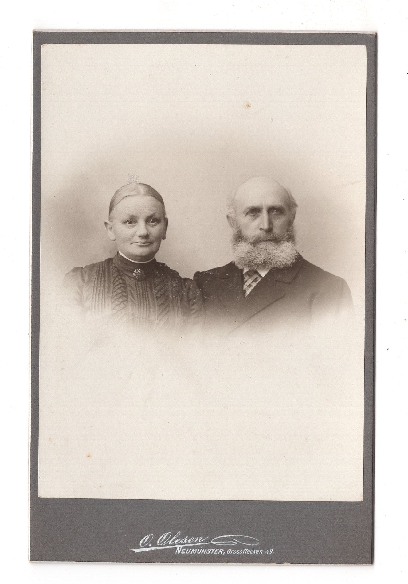 Fotografie Feines Paar - Neumünster 1900er / CAB X-24